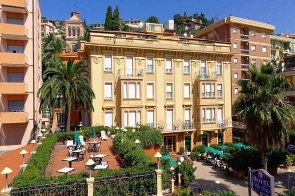 Italia Hotel 3*